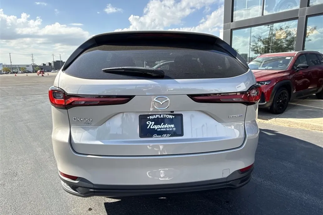 2024 Mazda CX-90 Preferred photo 1