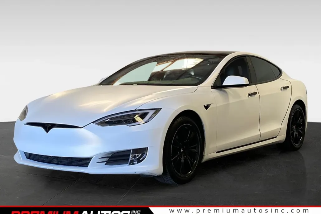 2021 Tesla Model S Long Range Plus photo 1