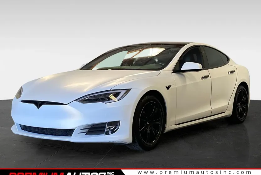 2021 Tesla Model S Long Range Plus photo 1