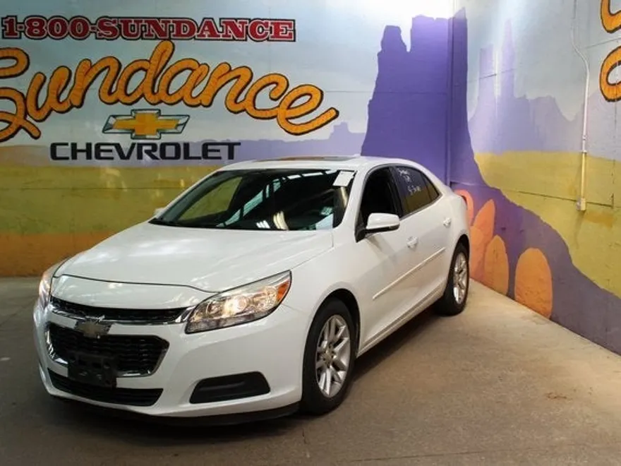 2015 Chevrolet Malibu 1LT photo 1