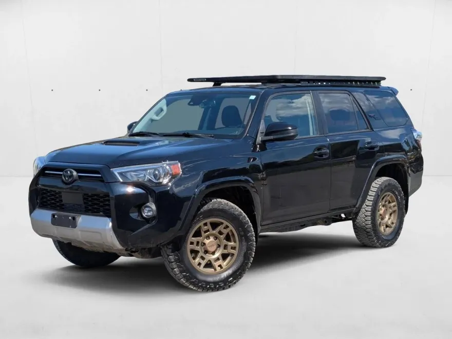 2022 Toyota 4Runner TRD photo 1