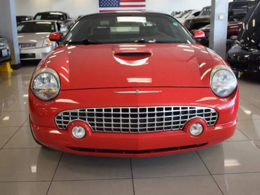 2002 Ford Thunderbird Deluxe photo 1