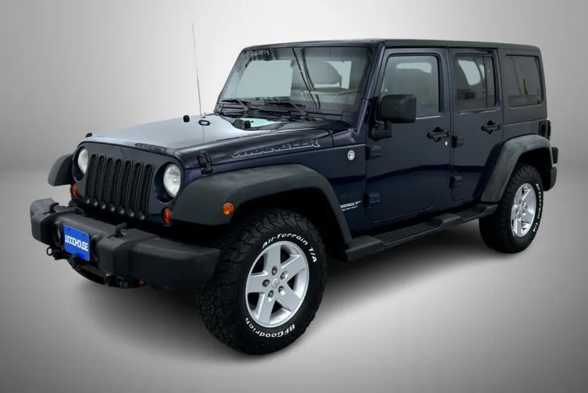 2013 Jeep Wrangler Unlimited Sport photo 1