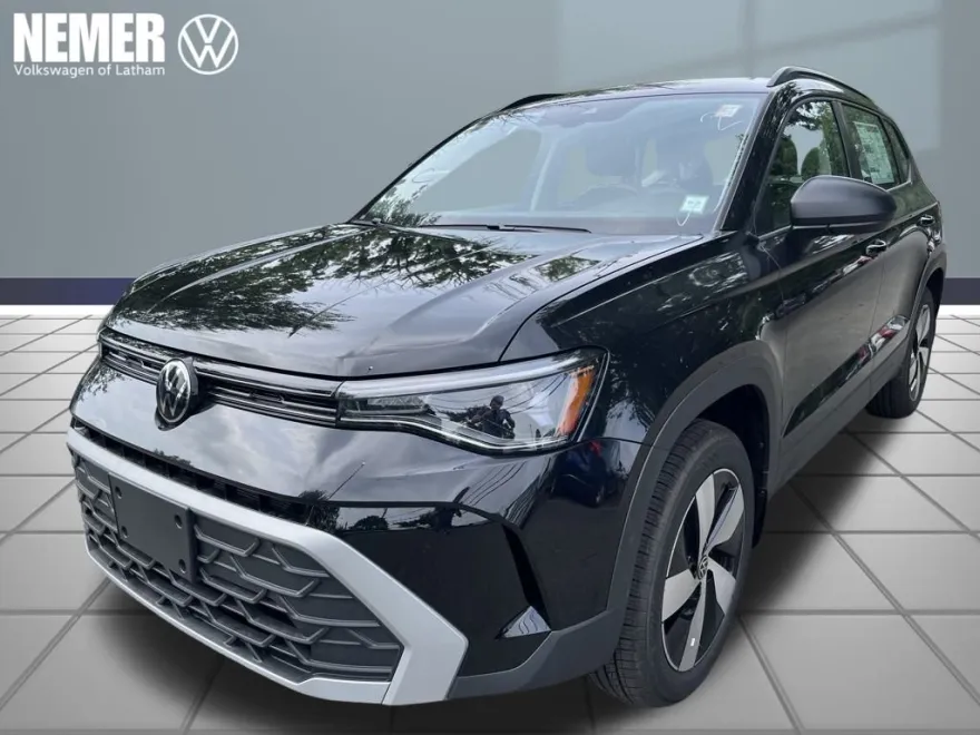 2025 Volkswagen Taos S photo 1