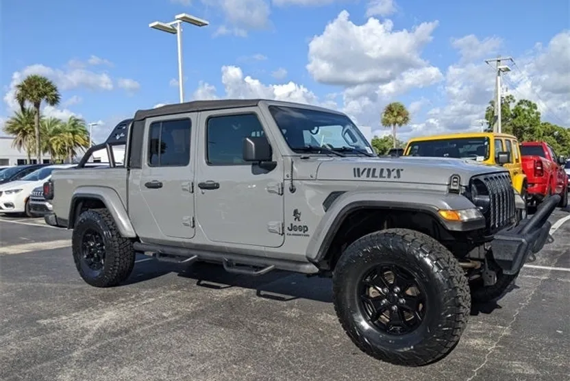 2021 Jeep Gladiator Sport photo 1