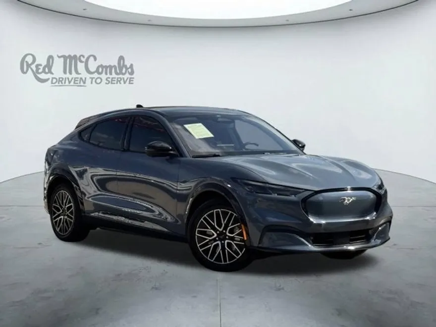 2024 Ford Mustang Mach-E Premium photo 1
