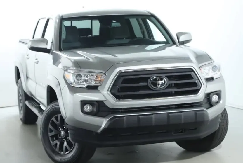 2023 Toyota Tacoma SR5 V6 photo 1