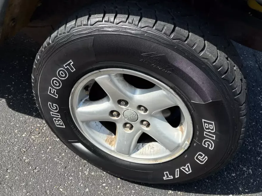 2004 Jeep Wrangler X photo 1