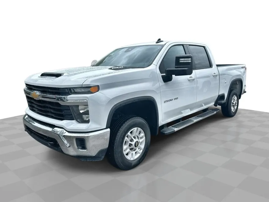 2024 Chevrolet Silverado 2500HD photo 1