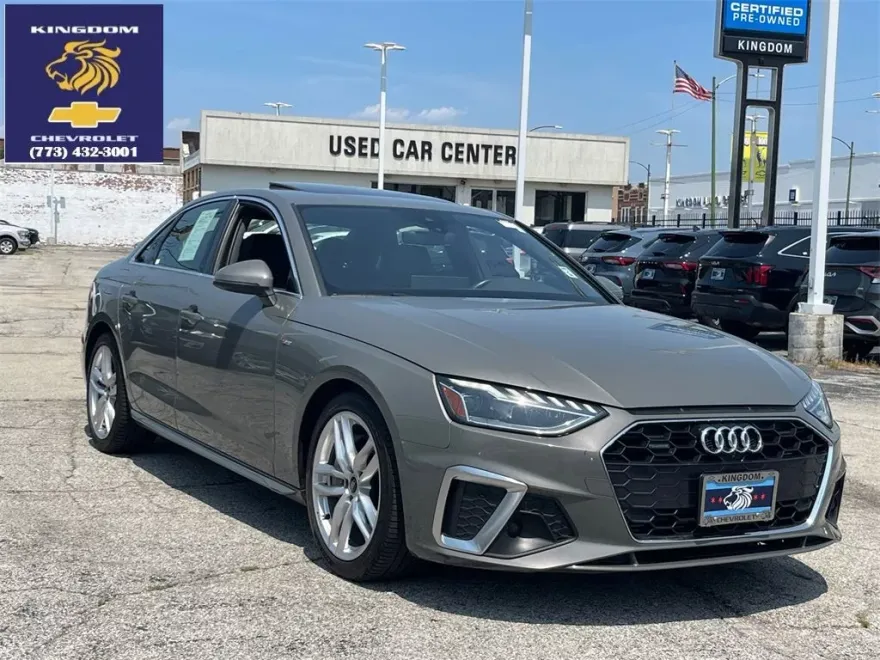 2023 Audi A4 45 S line Premium Plus Quattro photo 1