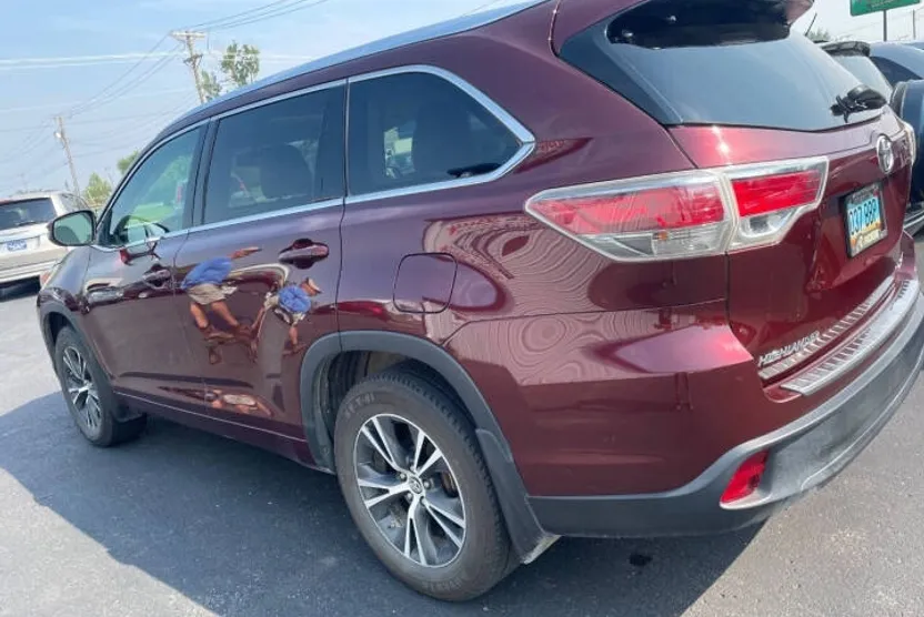 2016 Toyota Highlander XLE photo 1