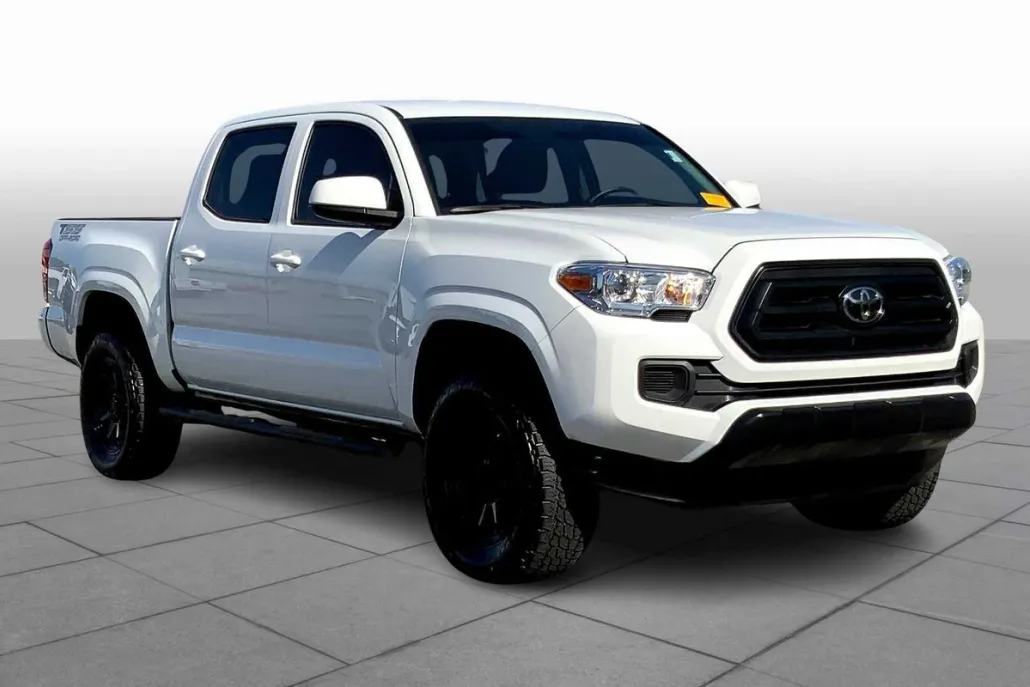 2023 Toyota Tacoma SR V6 photo 1
