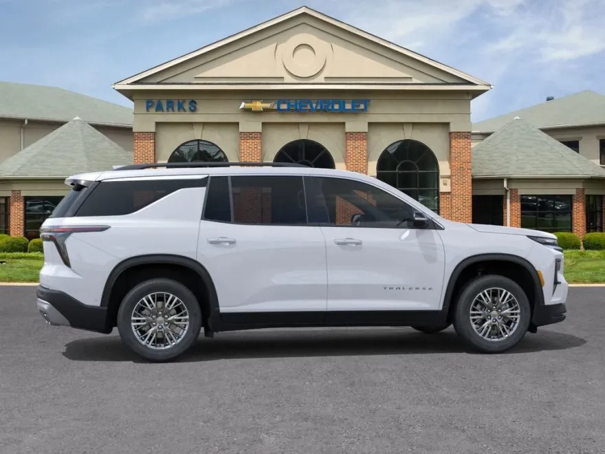 2026 Chevrolet Traverse photo 1