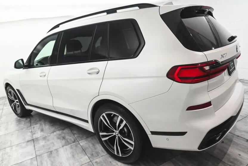 2022 Bmw X7 xDrive40i photo 1