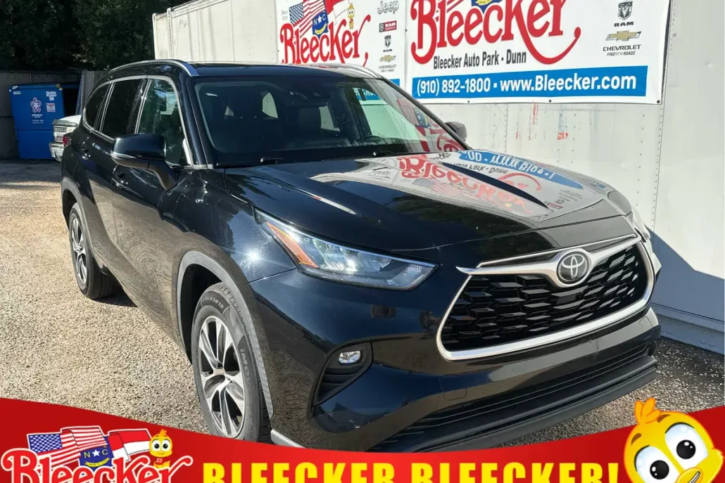 2020 Toyota Highlander XLE photo 1