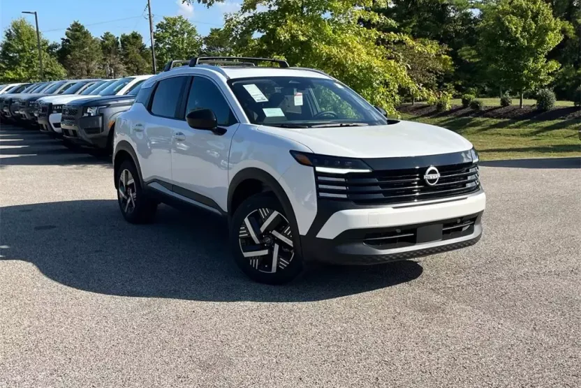 2026 Nissan Kicks SV photo 1
