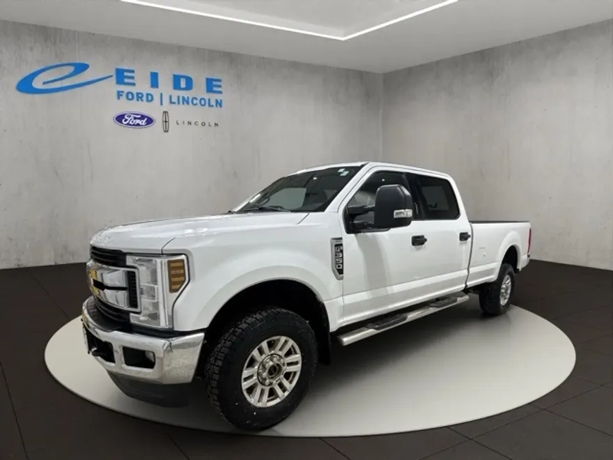 2018 Ford F-350 XLT photo 1