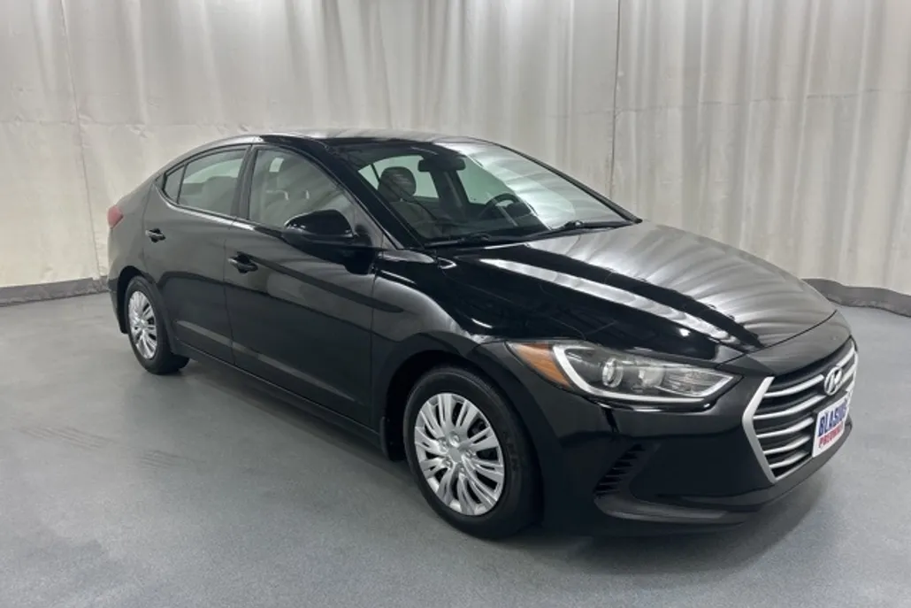 2018 Hyundai Elantra SE photo 1