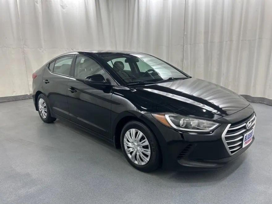 2018 Hyundai Elantra SE photo 1