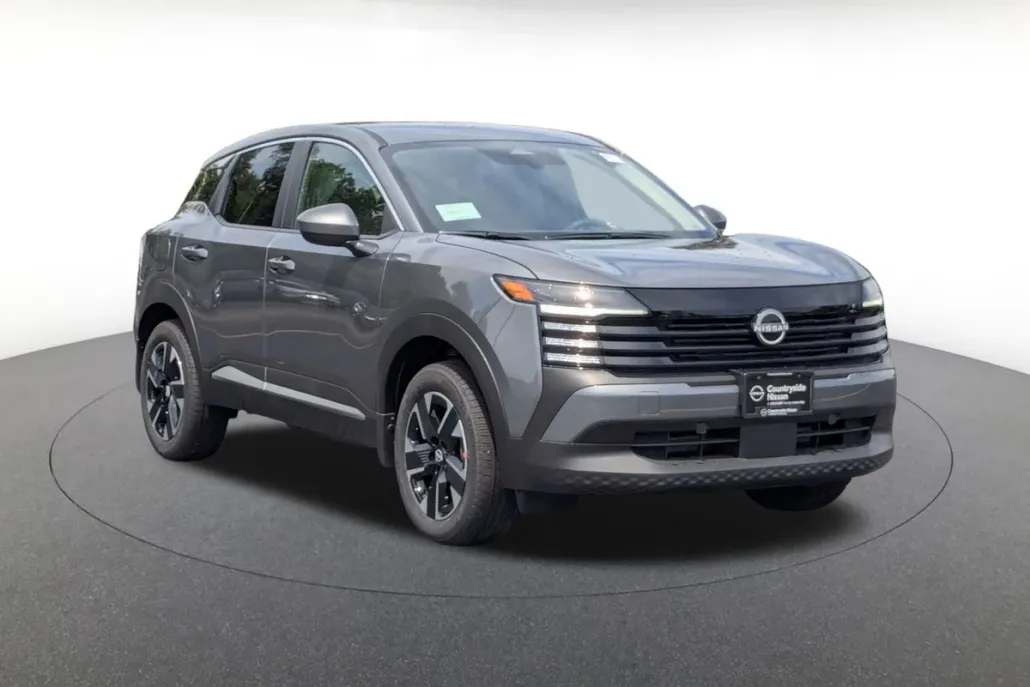 2025 Nissan Kicks SV photo 1