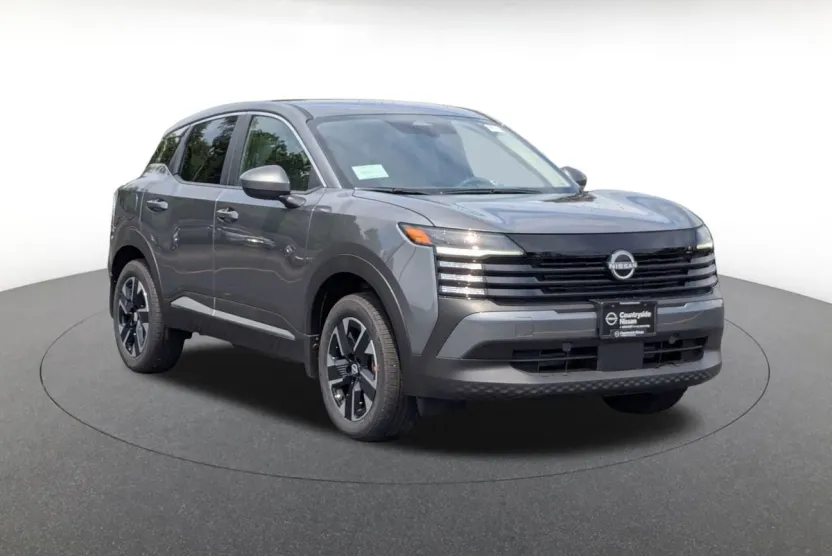 2025 Nissan Kicks SV photo 1