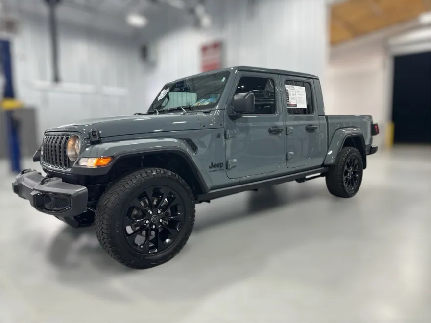 2025 Jeep Gladiator Sport photo 1