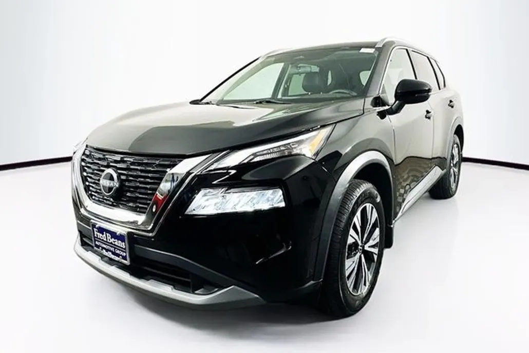 2022 Nissan Rogue SV photo 1