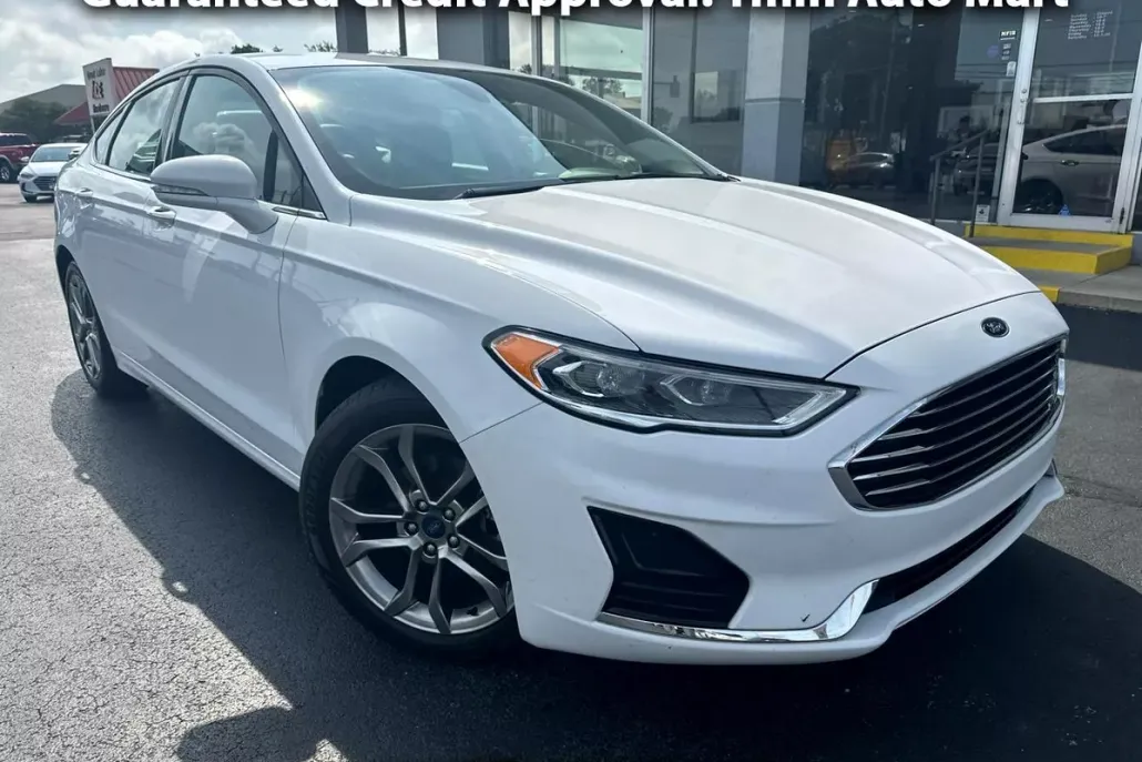 2020 Ford Fusion SEL photo 1