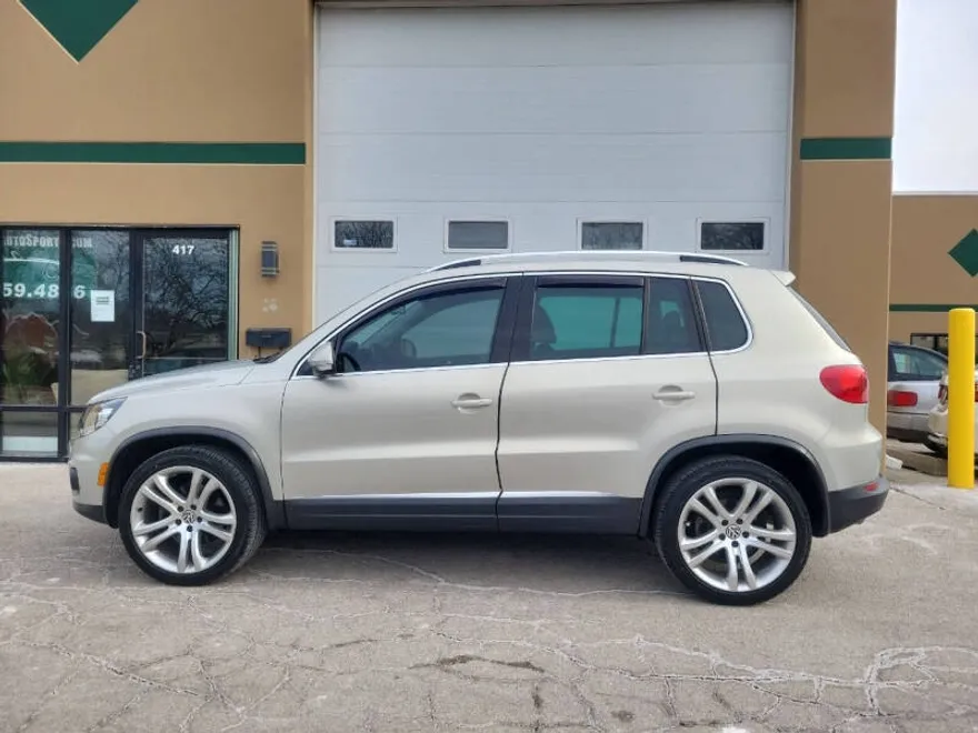 2013 Volkswagen Tiguan SEL photo 1