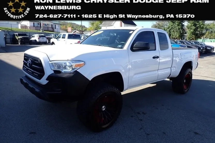 2016 Toyota Tacoma SR photo 1