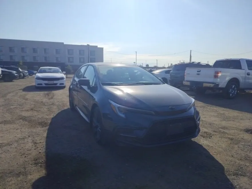 2025 Toyota Corolla SE photo 1
