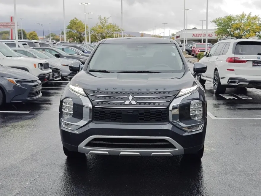 2024 Mitsubishi Outlander PHEV photo 1