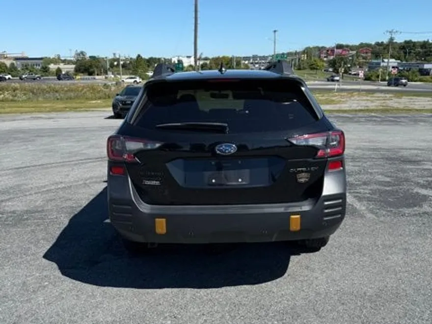 2022 Subaru Outback Wilderness photo 1