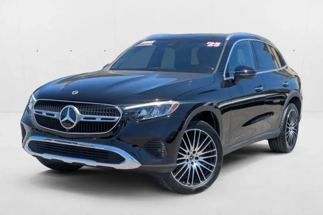 2025 Mercedes Benz GLC 300 4MATIC photo 1