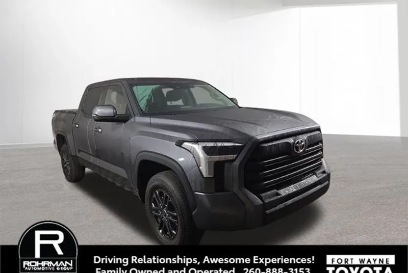 2023 Toyota Tundra SR5 photo 1