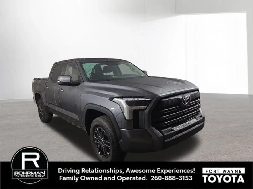2023 Toyota Tundra SR5 photo 1