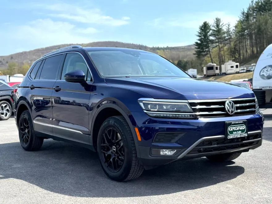 2021 Volkswagen Tiguan SEL Premium R-Line photo 1