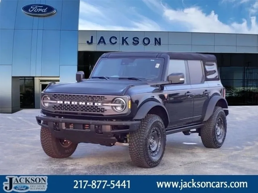 2024 Ford Bronco Badlands photo 1