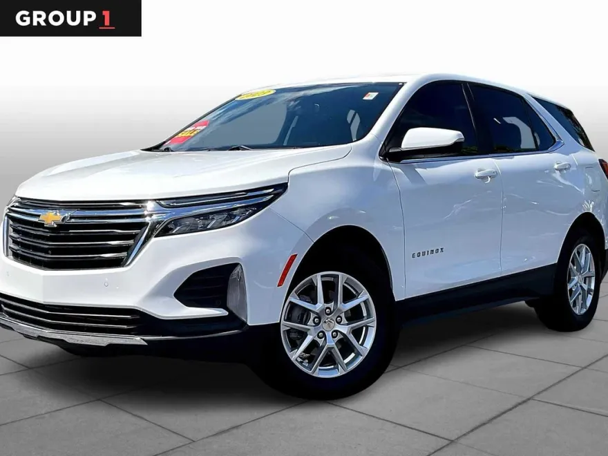 2023 Chevrolet Equinox LT photo 1