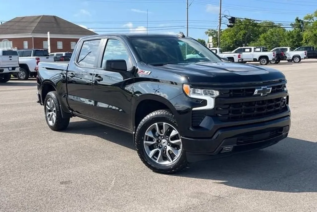 2024 Chevrolet Silverado 1500 RST photo 1