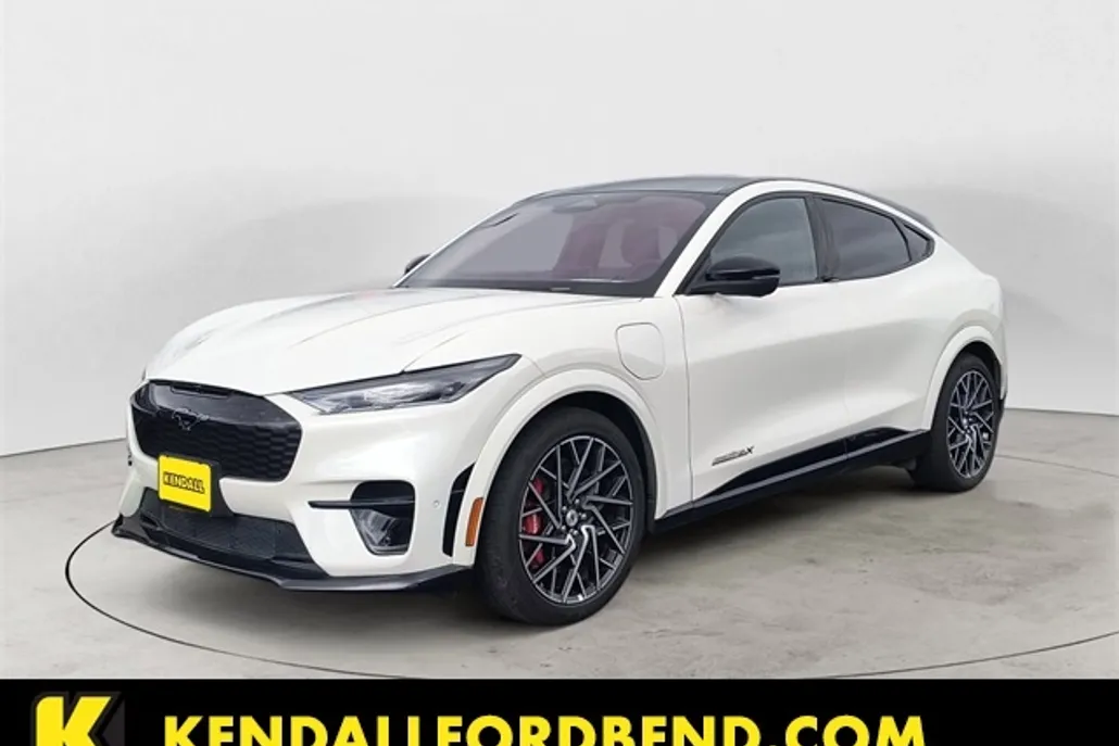 2022 Ford Mustang Mach-E GT photo 1