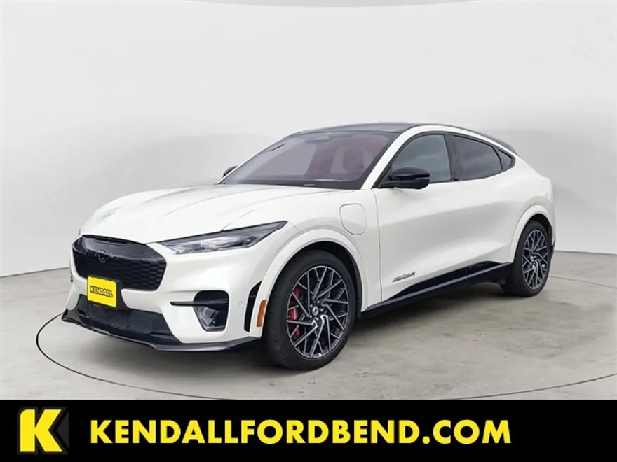 2022 Ford Mustang Mach-E GT photo 1