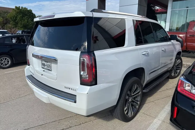 2019 Gmc Yukon Denali photo 1