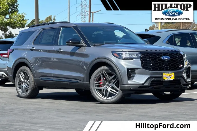 2025 Ford Explorer ST photo 1