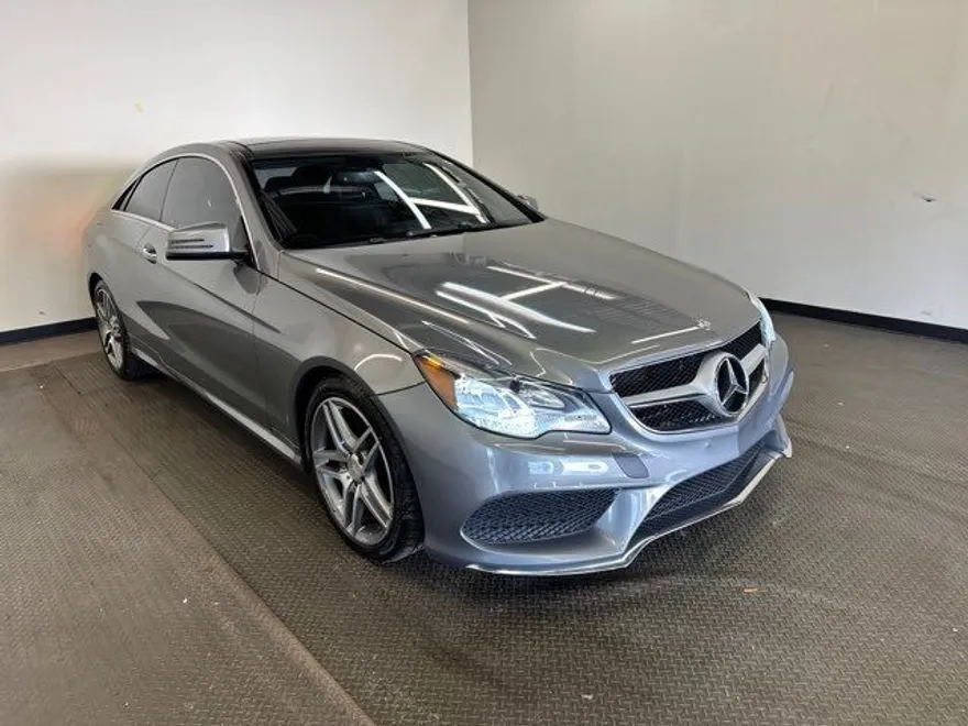 2016 Mercedes Benz E 400 photo 1