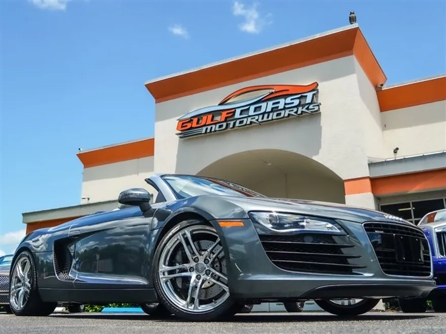 2011 Audi R8 Coupe 4.2 Quattro Spyder photo 1