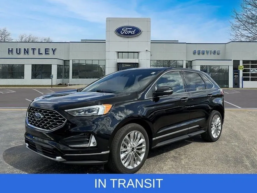 2024 Ford Edge Titanium photo 1