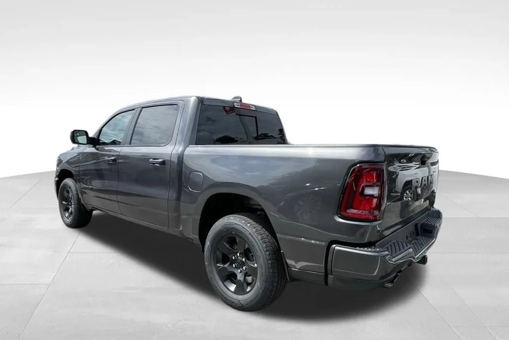 2025 Ram 1500 Tradesman photo 1