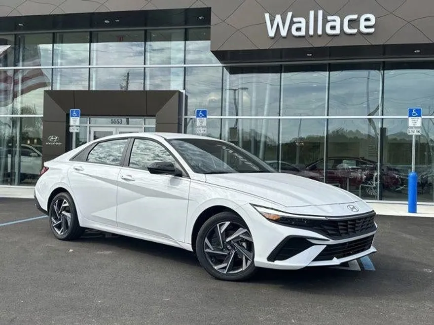 2025 Hyundai Elantra Hybrid SEL Sport photo 1
