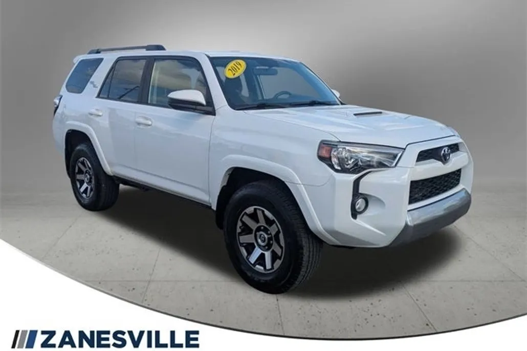 2019 Toyota 4Runner TRD Off-Road photo 1